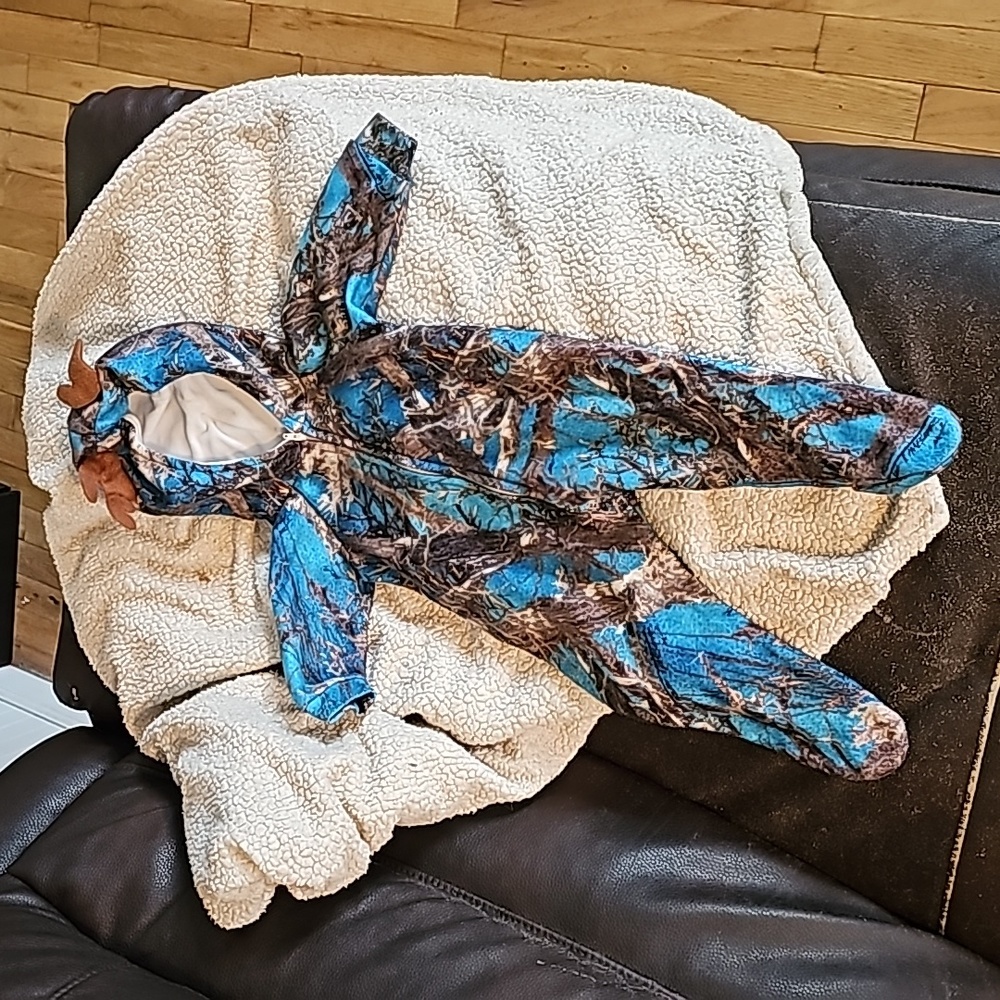 Blue camo hooded outfit half zip up warm set